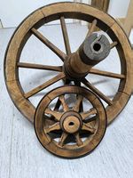 Antike Wagenräder Holz 55 & 26 cm  Eisenreifen