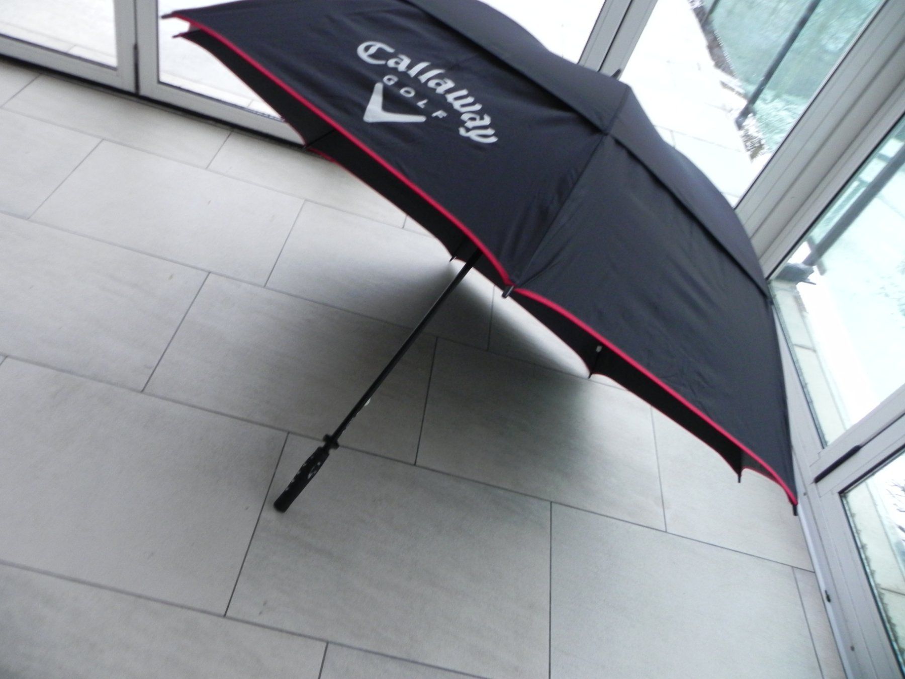 Ombrelli: Callaway Golf Regenschirm – Usato da Stallikon venduto da pcerny16 1