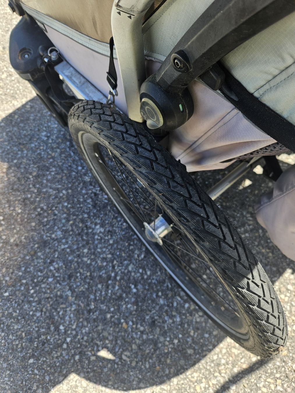 Thule Anhänger: Thule Chariot cross 2 – Gebraucht aus Alt St. Johann von Bergbueb02 3