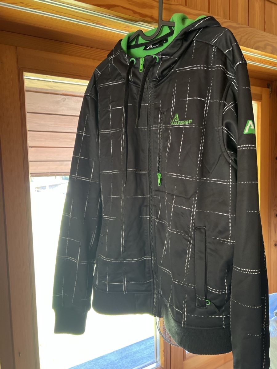 Albright Jacken: Softshell Jacke – Gebraucht aus Oberembrach von camira12