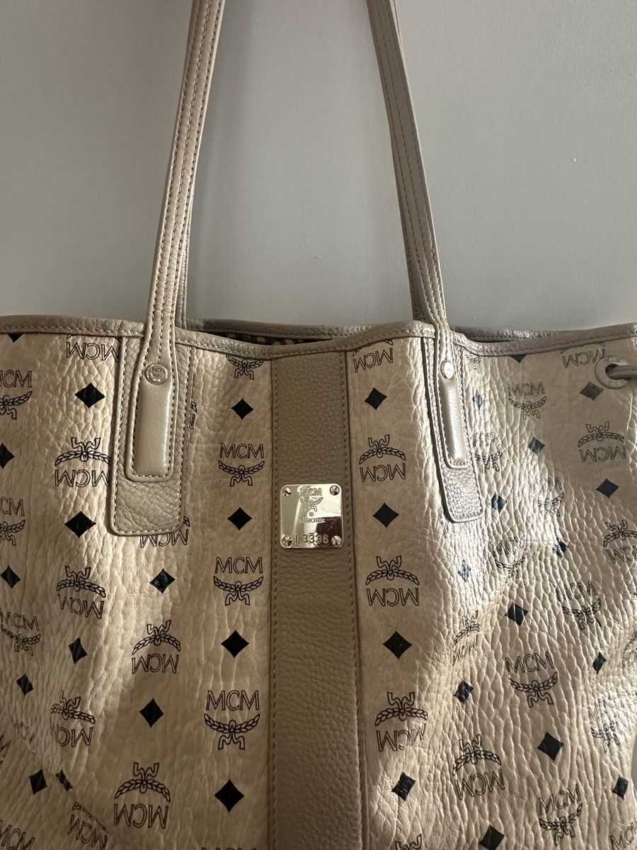 Mcm Borse da donna: Original MCM Shopper beige mit Pochette  – Usato da St. Gallen venduto da Kosa97 1