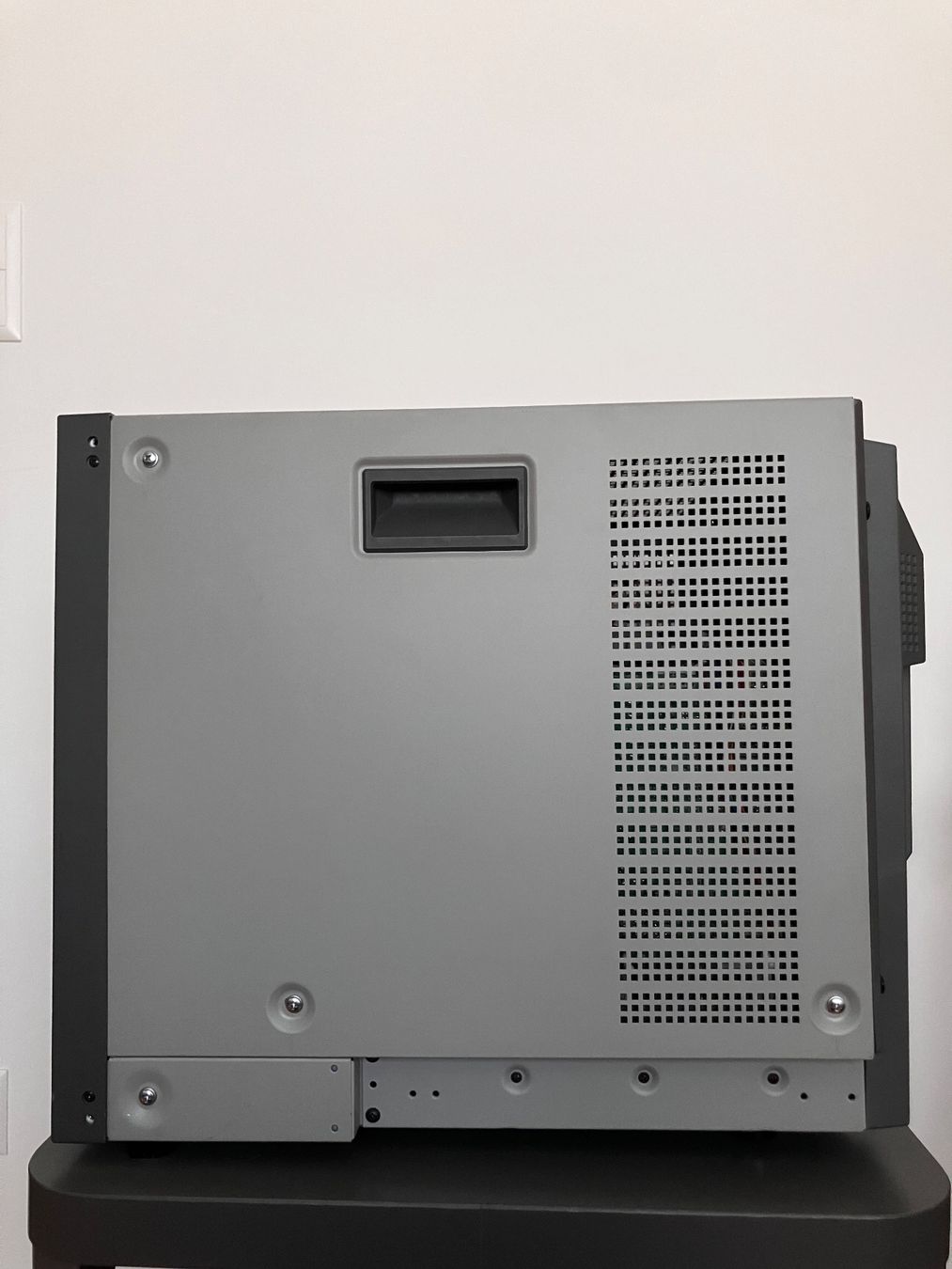 Sony Televisori: Sony Pvm 20L4 – Difettoso da Genève venduto da est_msm8 2