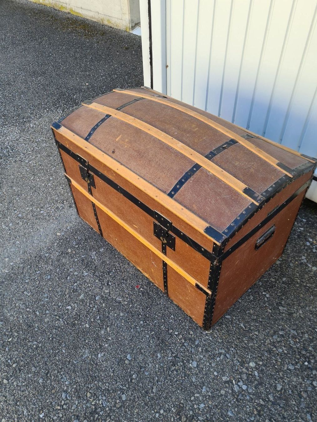 Cassapanche: Bahut coffre 1 – Usato da Monthey venduto da 187-zeroo