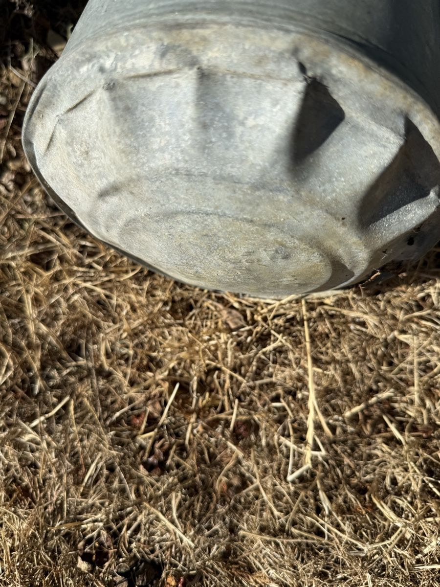Bewässern & Giessen: Gartengiesskannen Zink – Gebraucht aus St. Pantaleon von Ymanu 2