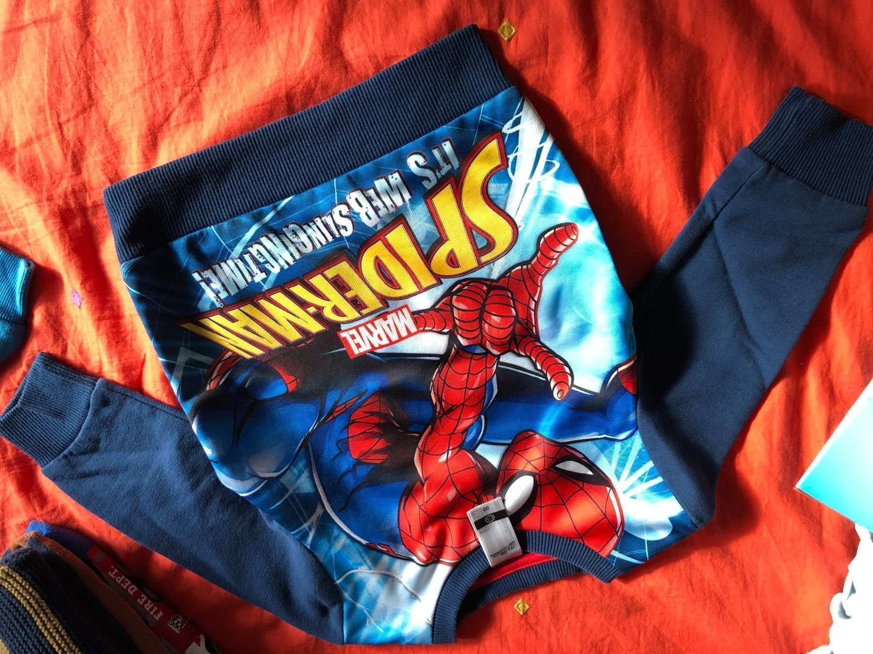 Maglioni & Felpe: Pull Spiderman taille 98 – Usato da MARLY venduto da AISLEE