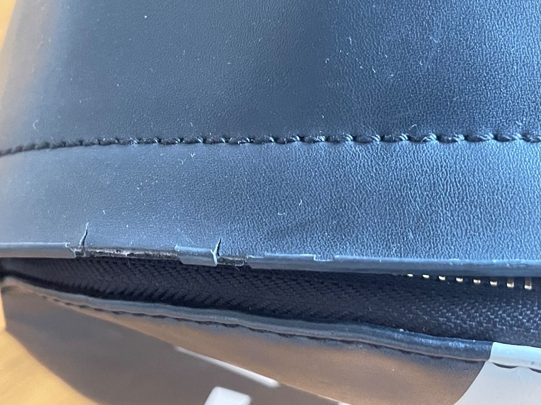 Moschino Zaini: Love Moschino Rucksack, neuwertig – Nuovo (secondo la descrizione) da Kreuzlingen venduto da shopaholicatheart_3 3