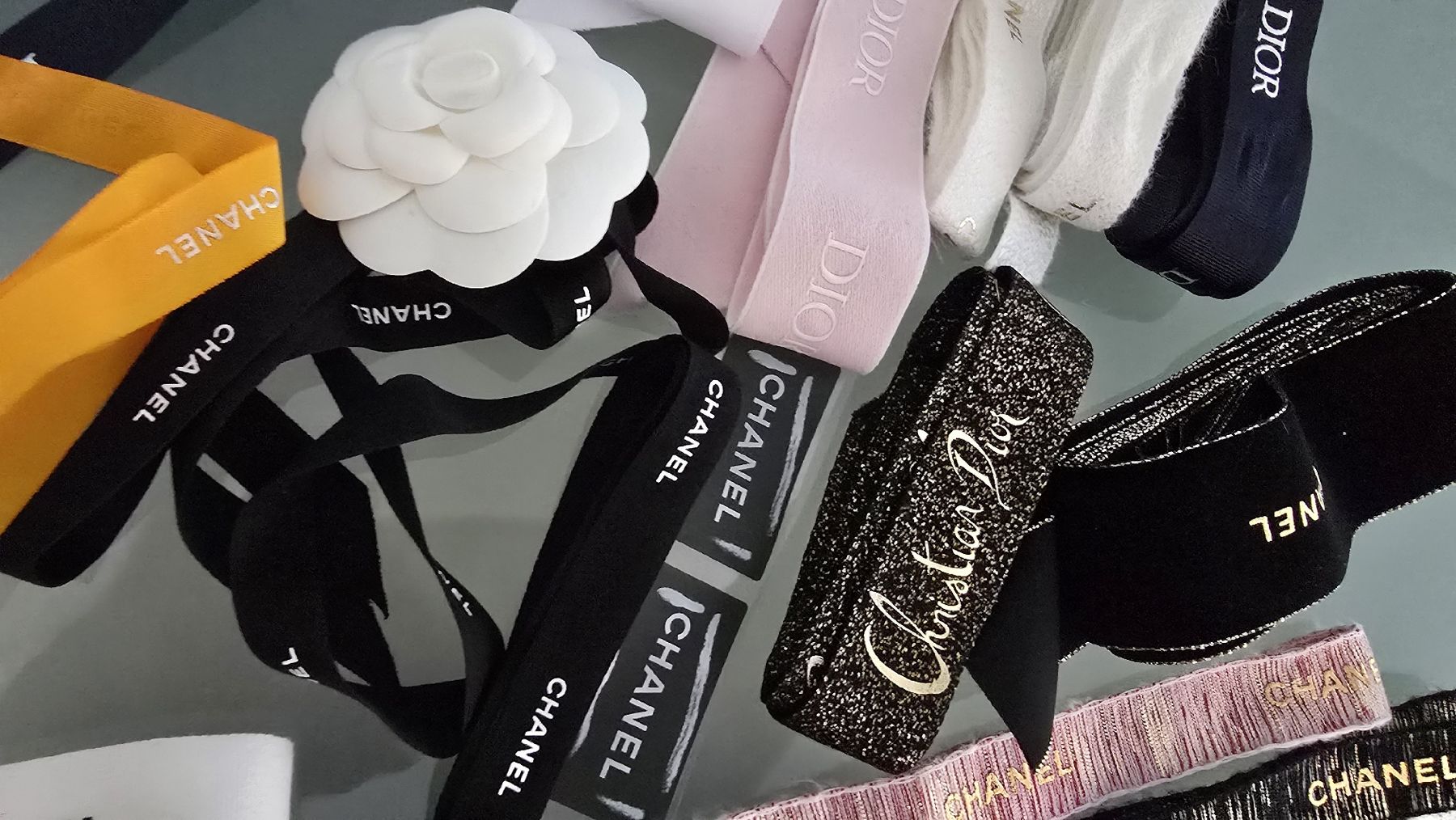 Nastri decorativi: Dior,Chanel Bänder -Tüte – Usato da wallisellen venduto da funkelsternchen5 4
