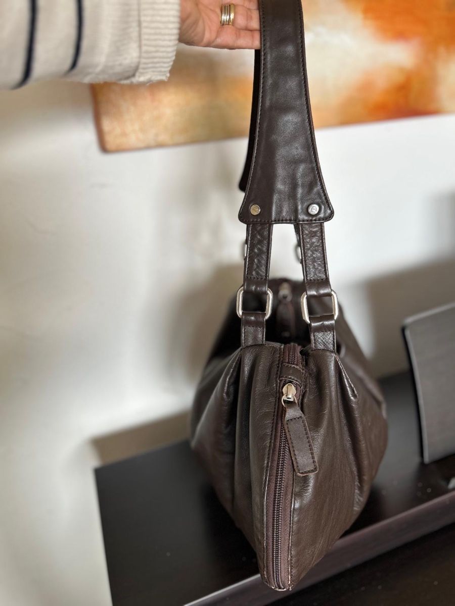 Borse da donna: Brown Leather Handbag, great condition for everyday use! – Usato da steinhausen venduto da pat_nc2x 2