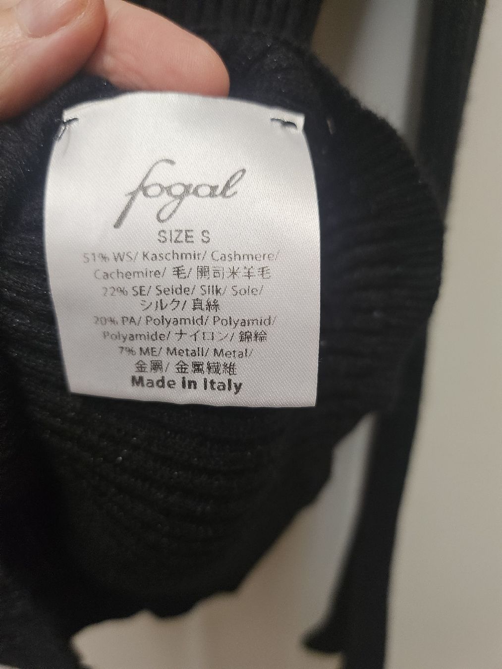 Maglioni & Felpe: Kaschmir/Seide Pullover schwarze kalte Schulter – Usato da Zürich venduto da eri_8w5v 3