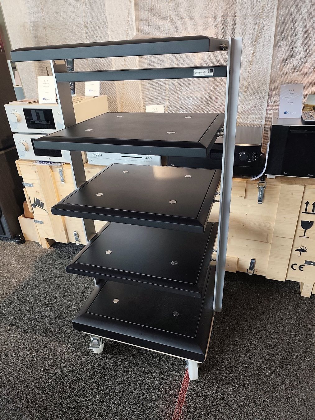 Supporti a parete: Pagode HiFi Rack – Usato da Bern venduto da Buybest24 2