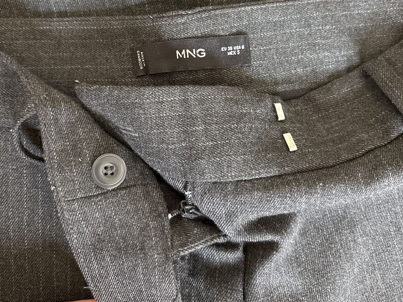 Mango Pantaloni: Pantalon Mango – Usato da Martigny venduto da tha_d5hn 2