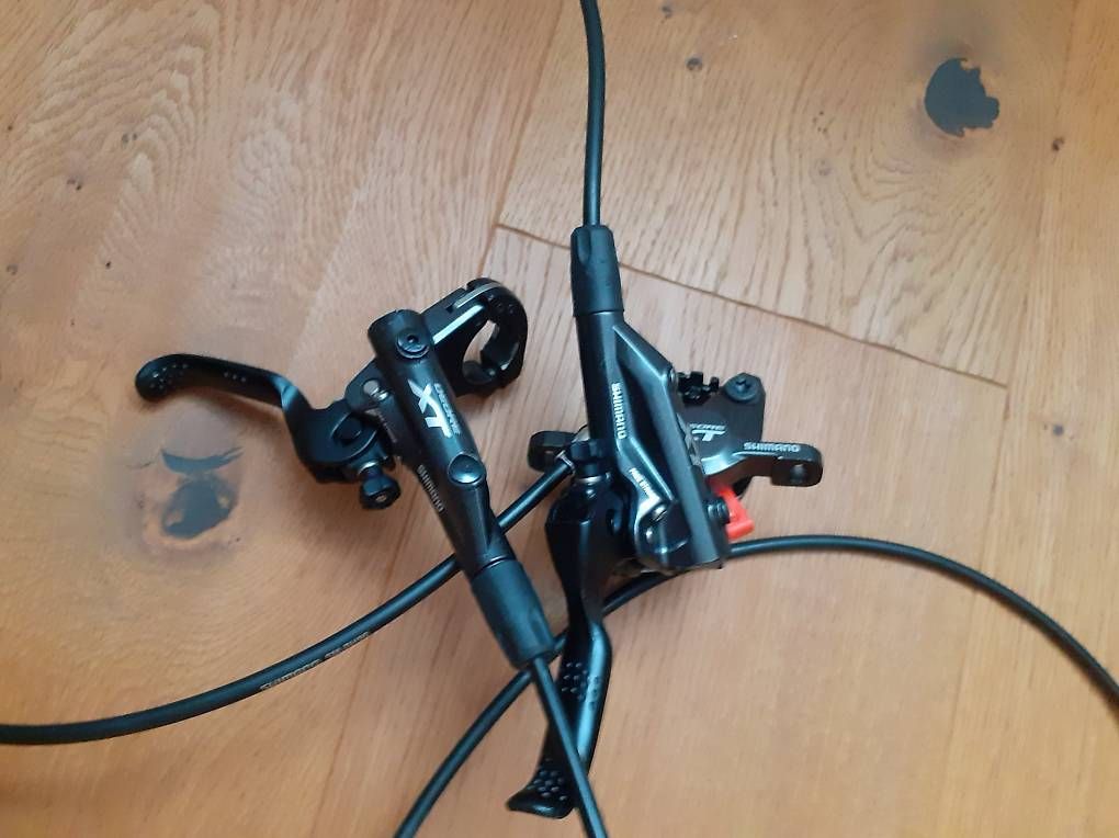 Shimano Pezzi di ricambio: ShimanoXT Scheibenbremsset vorne/hinten, ohne Bremsbeläge – Usato da Cazis venduto da Lucio05 6