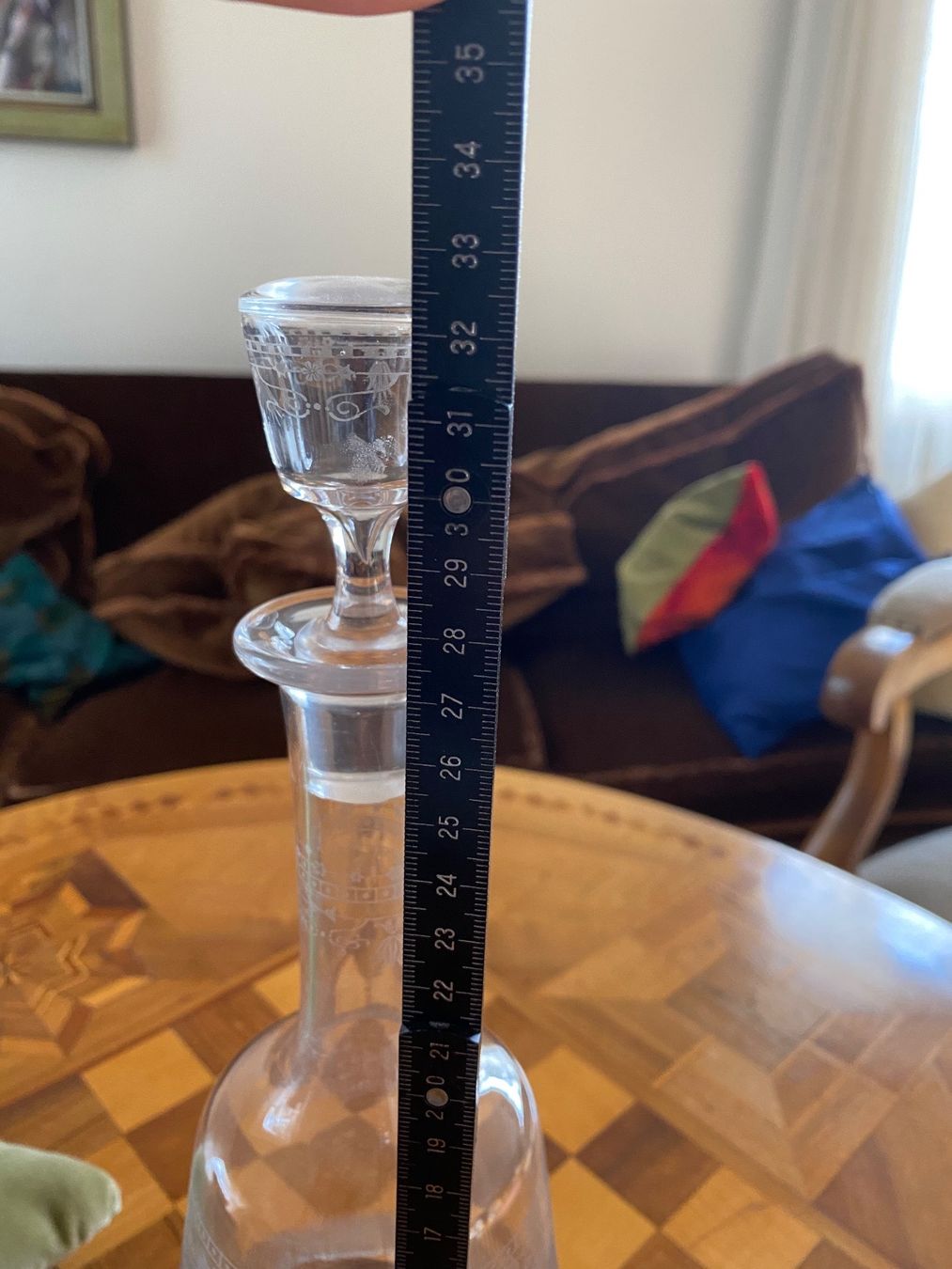 Caraffe: Karaffe aus geätztem Glas inkl Stöpsel – Usato da Zürich venduto da 2013tg 8