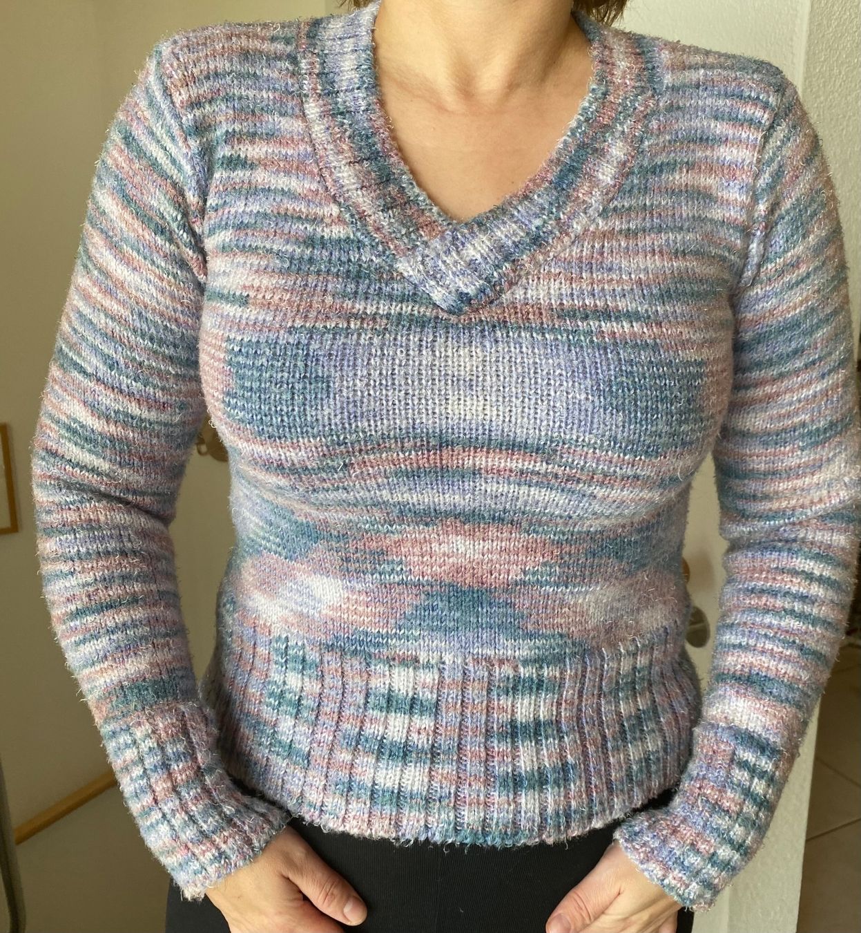 Maglioni & Felpe: Warmer Winterpulli PASTELL, Gr. M – Usato da Bassersdorf venduto da TB01011