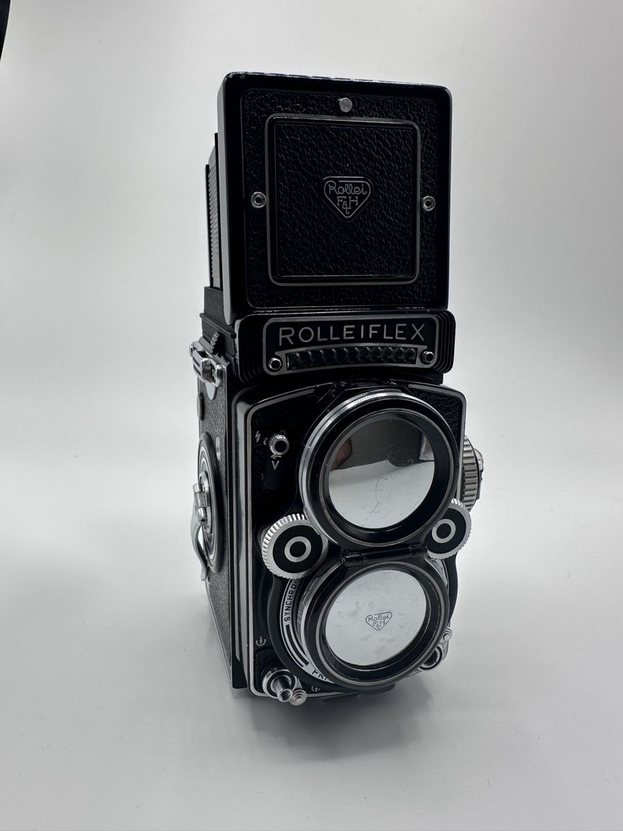 Rollei Fotocamera: ROLLEIFLEX F 2.8 – Usato da Grand-Lancy venduto da blairou1