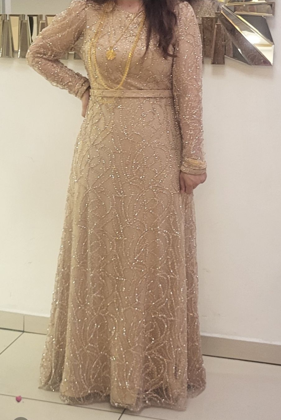 Vestiti: festliches Kleid – Usato da Thayngen venduto da Yildiz 3