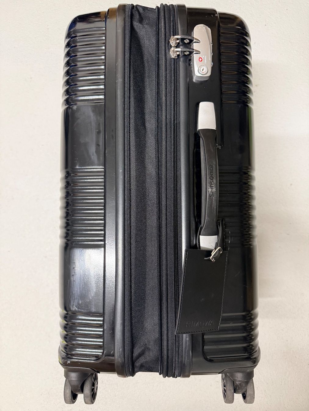 Samsonite Reisekoffer: Rollkoffer Samsonite schwarz, erweiterbar – Gebraucht aus Herrliberg von uwmos 2