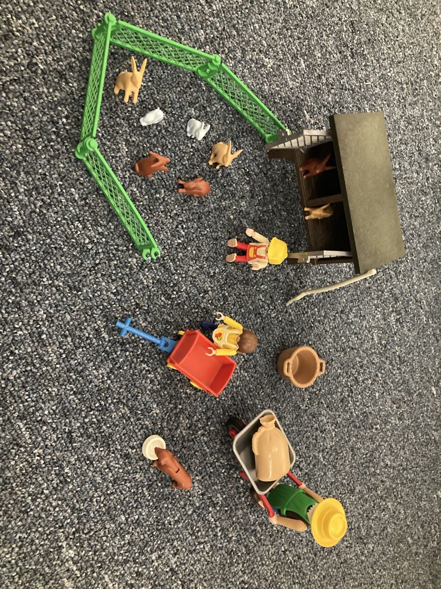 Playmobil Giocattoli: Grosses Playmobil Bauernhof Set – Usato da Rorbas venduto da Astrafix 2