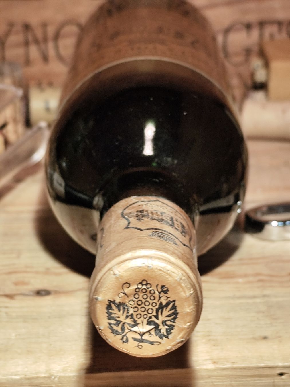 Vino: 1971 Chateau La Tour Vedrines – Nuovo e nell'imballaggio originale da Büsserach venduto da Vintage-vins 3