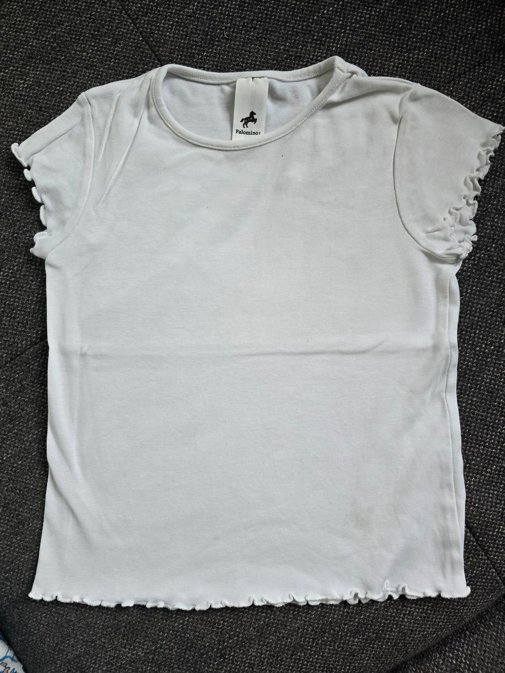 Camicette, T-shirt & Top: T-Shirt Gr. 122 – Usato da Büttikon AG venduto da Amineah