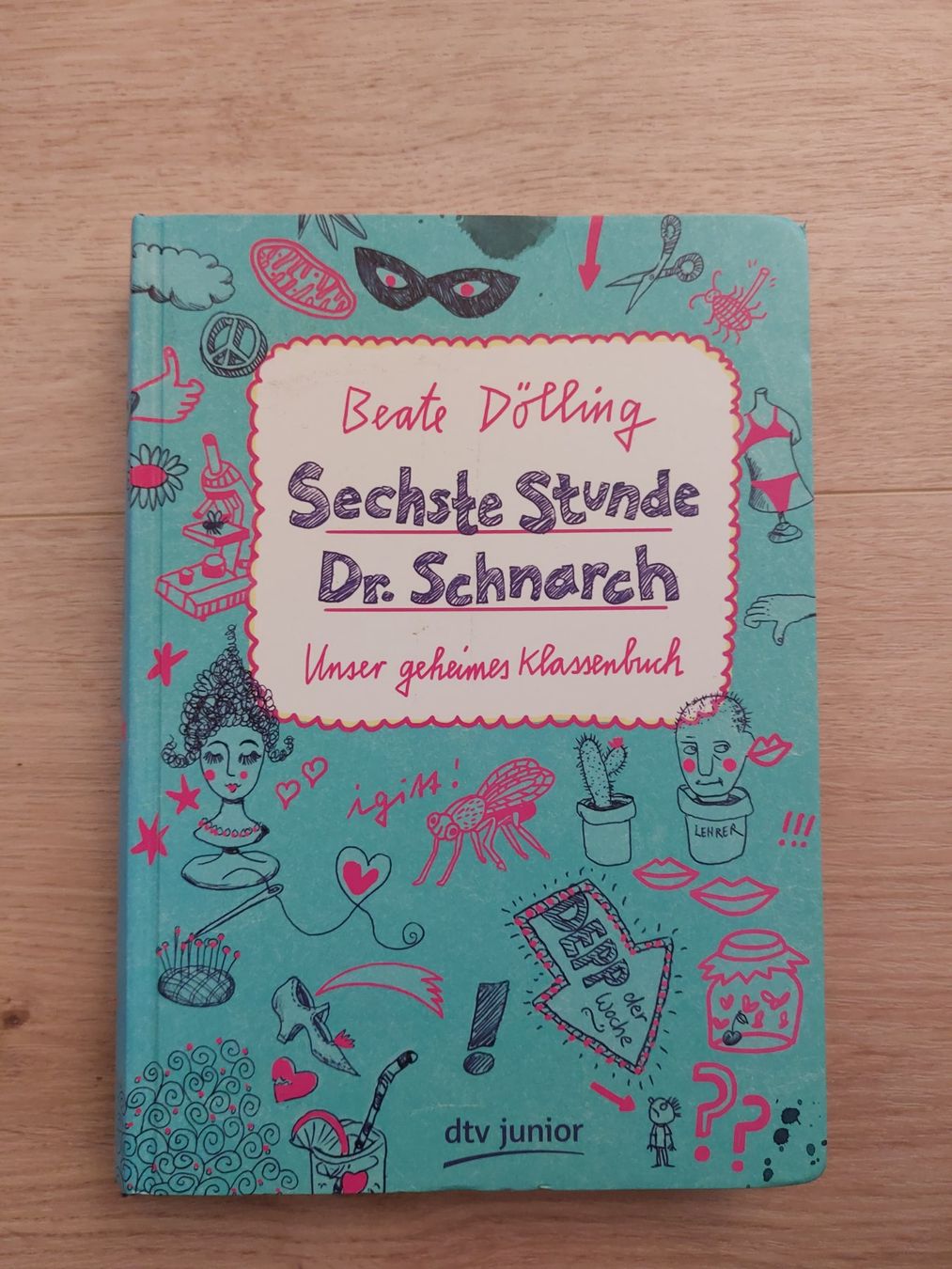 Libri: Sechste Stunde Dr. Schnarch - Beate Dölling – Usato da Untereggen venduto da ros_kz89
