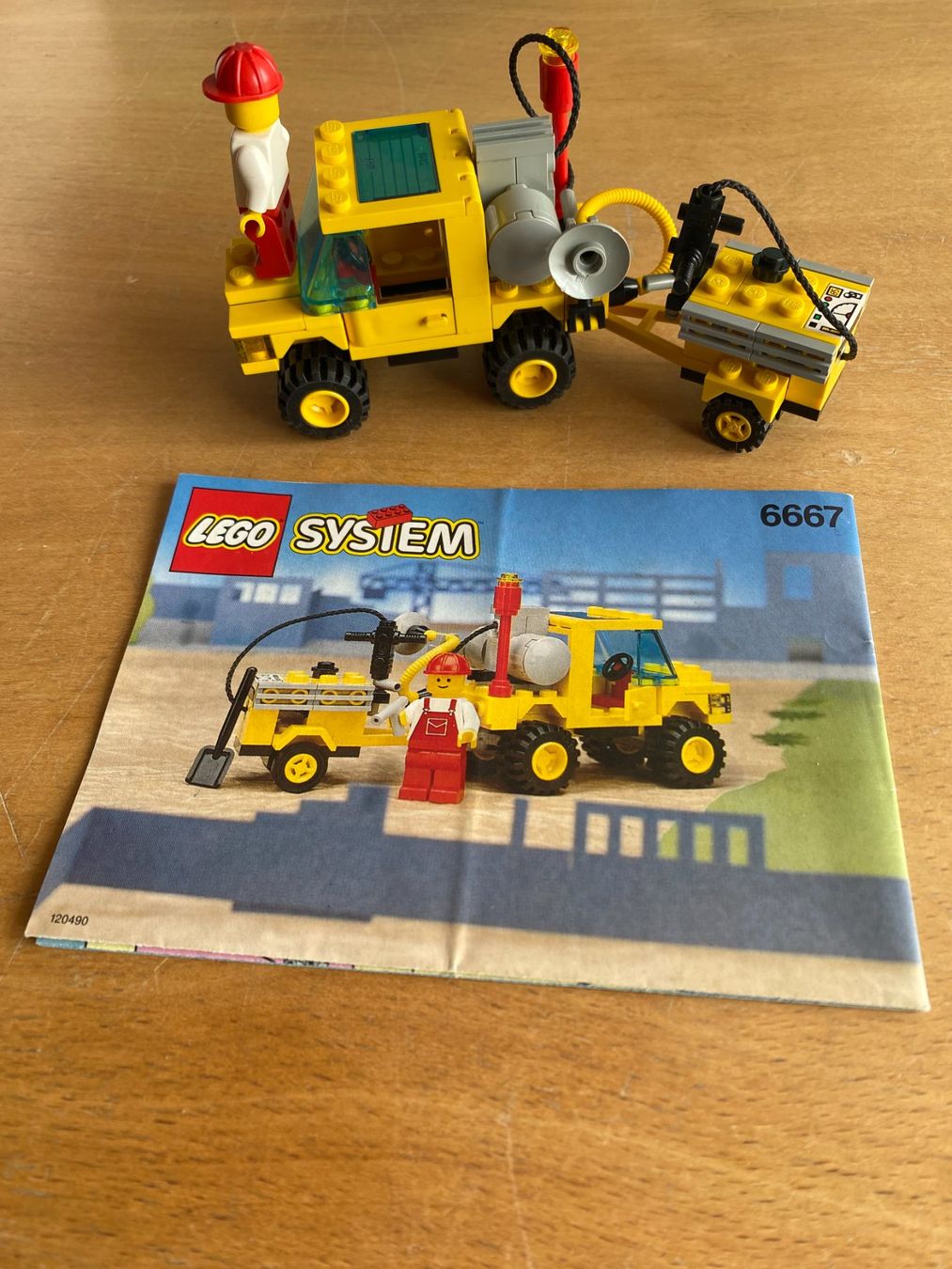 Lego Baukästen: 2 Lego Sets 6667 Strassenbau-Reparaturwagen und 6335 Dumper – Gebraucht aus Niederuzwil von Flohbruno 3