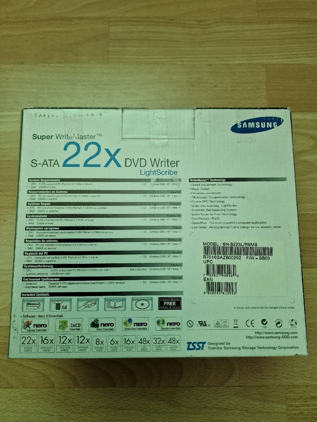 PC: Neu Samsung 22x DVD Writer S-ATA LightScribe SuperWrite  – Nuovo e nell'imballaggio originale da Fahrwangen venduto da luk_bhw7 1