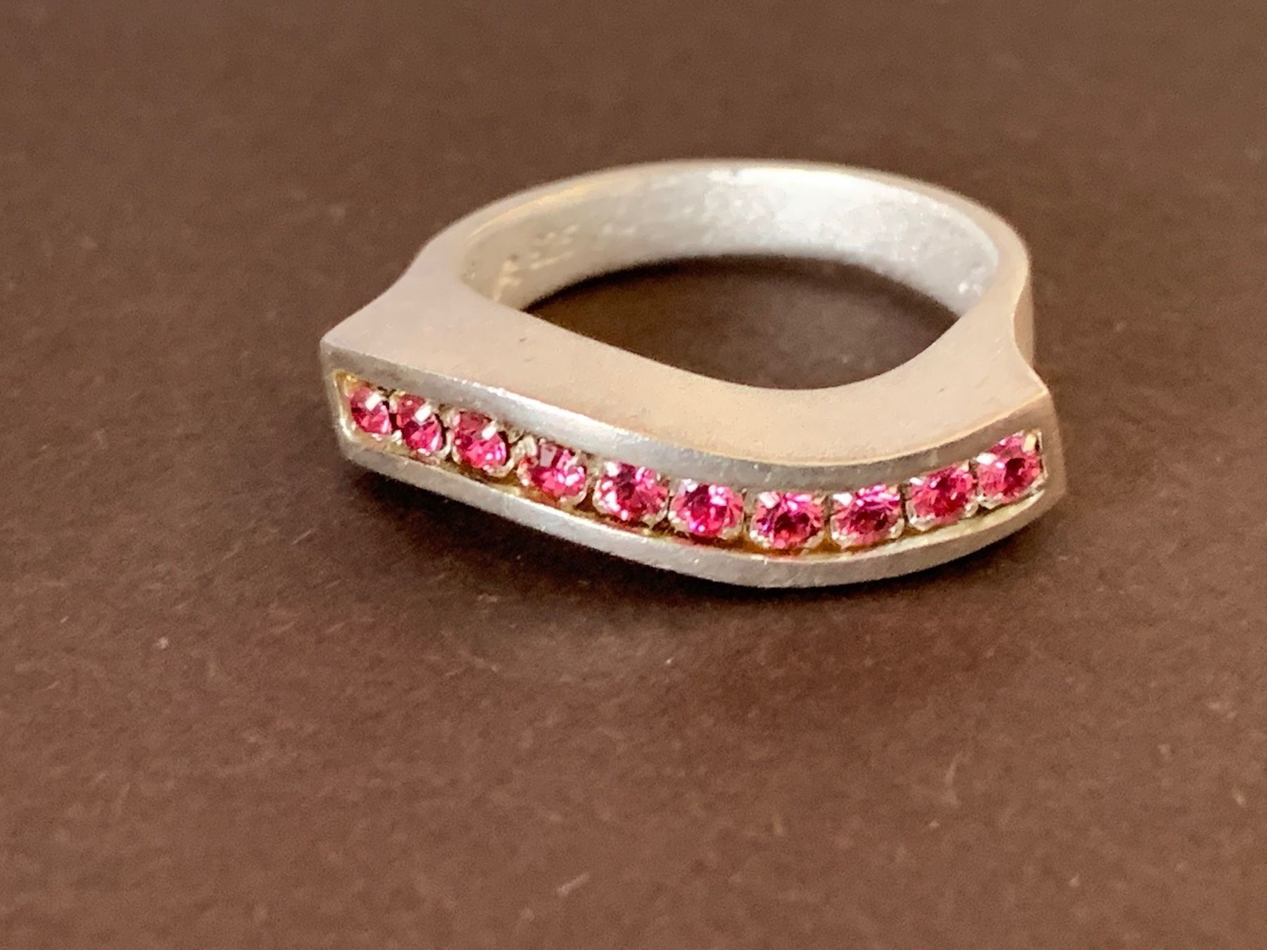 Ringe: Silberring rosarote steinreihe 53/55/57 – Neu (gemäss Beschreibung) aus Dittingen von Bellevista 1