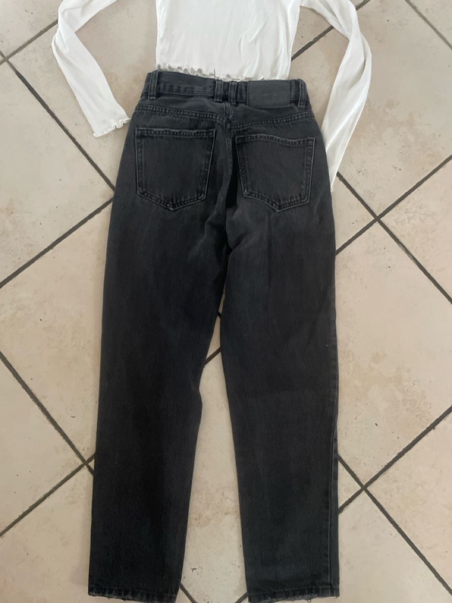 Pull&Bear Lotti di vestiti: Pull&Bear Set: Schwarze Jeans, Top Gr. XS – Usato da Obergerlafingen venduto da cabo4 1