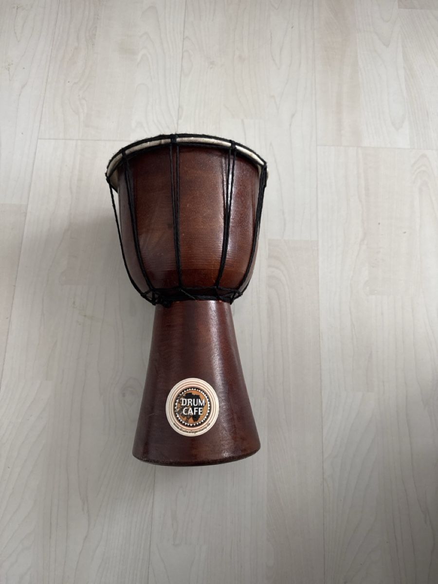Musikinstrumente: Hand gemachteTrommel – Gebraucht aus Sempach von razo01