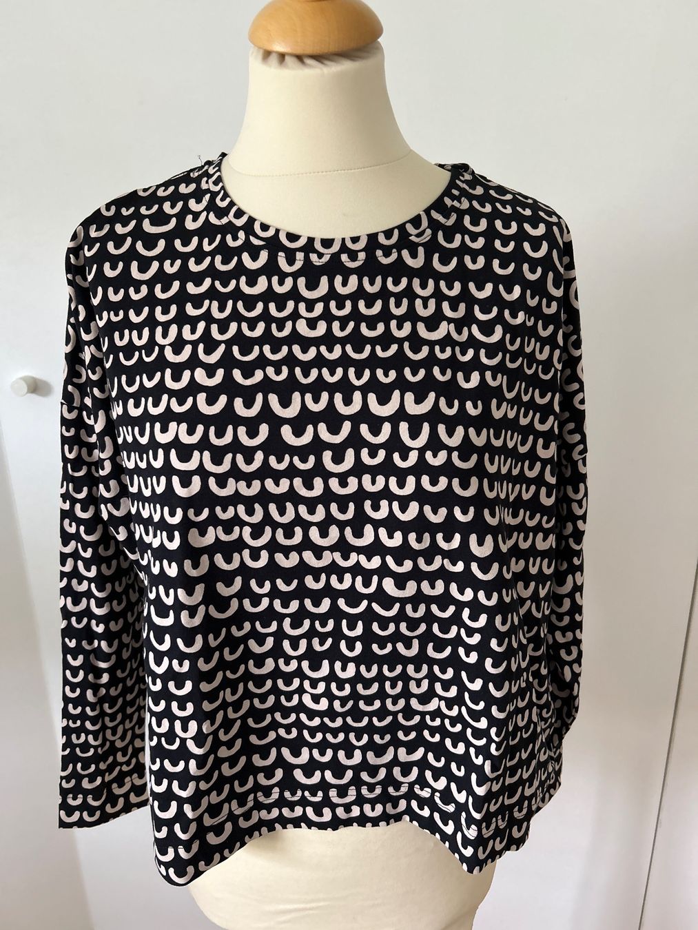 Top: Finnischer Designer Top PAPU – Nuovo (secondo la descrizione) da Feuerthalen venduto da Anna_Swift 1