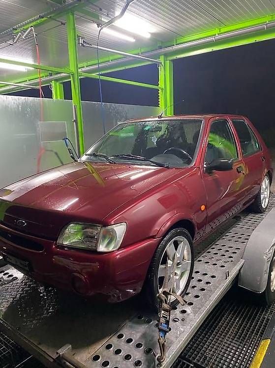 Ford Autos: Ford Fiesta 1.6 - Oldtimer 1995 – D'occasion à Hottwil par AudiRS6-Sportsline