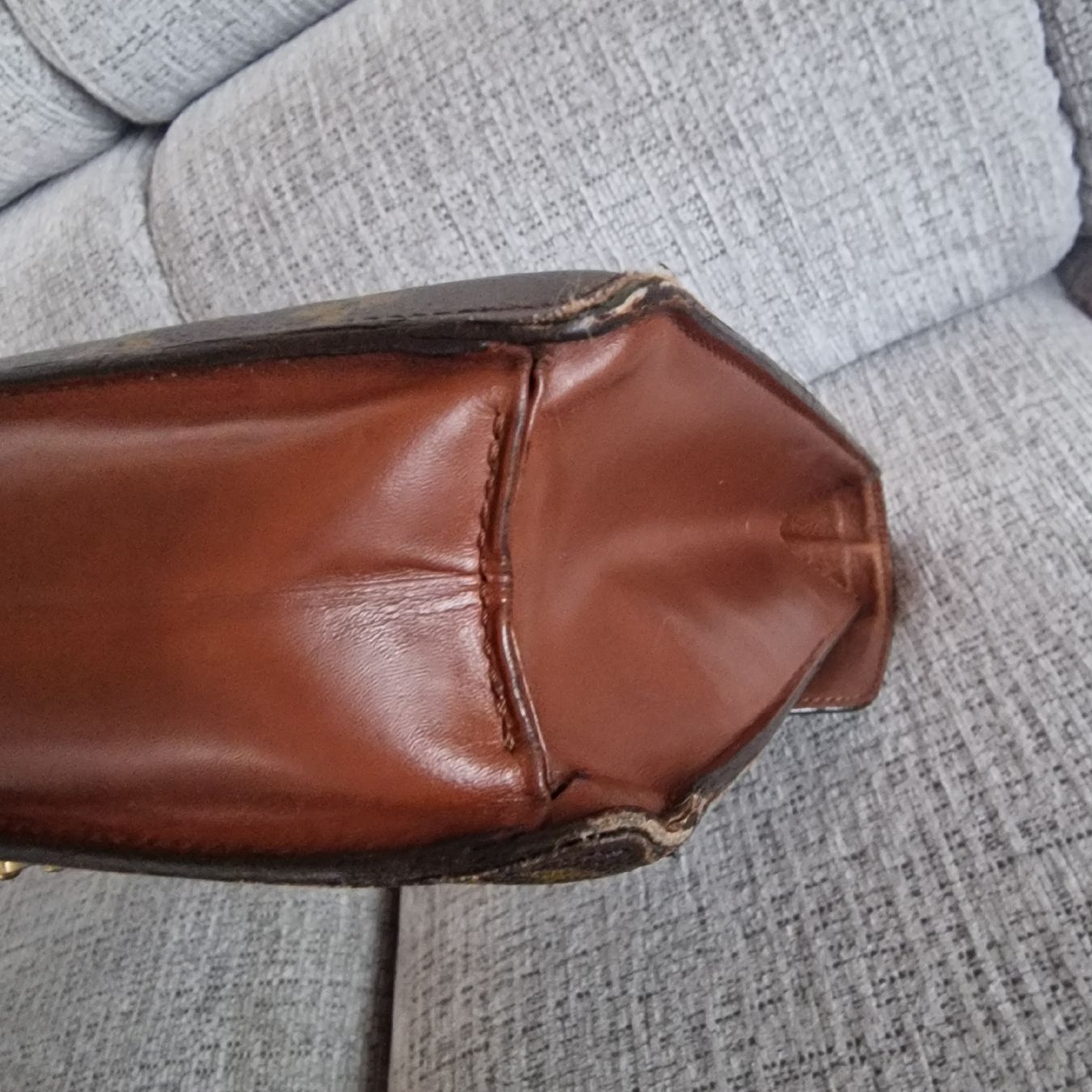Louis Vuitton Valigie & Borse: Louis Vuitton Serviette Ambassadeur - mit Schultergurt – Usato da Effretikon venduto da 84CK 8