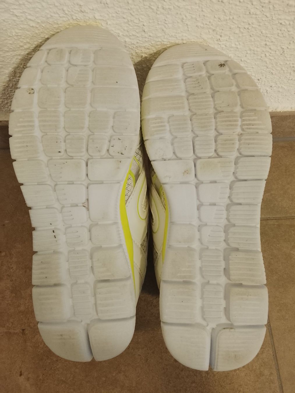 Scarpe per ragazzi: Turnschuhe Gr. 35 – Usato da St. Gallen venduto da Fluros 3