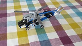 LEGO Technic 42020 - Doppelrotor-Hubschrauber