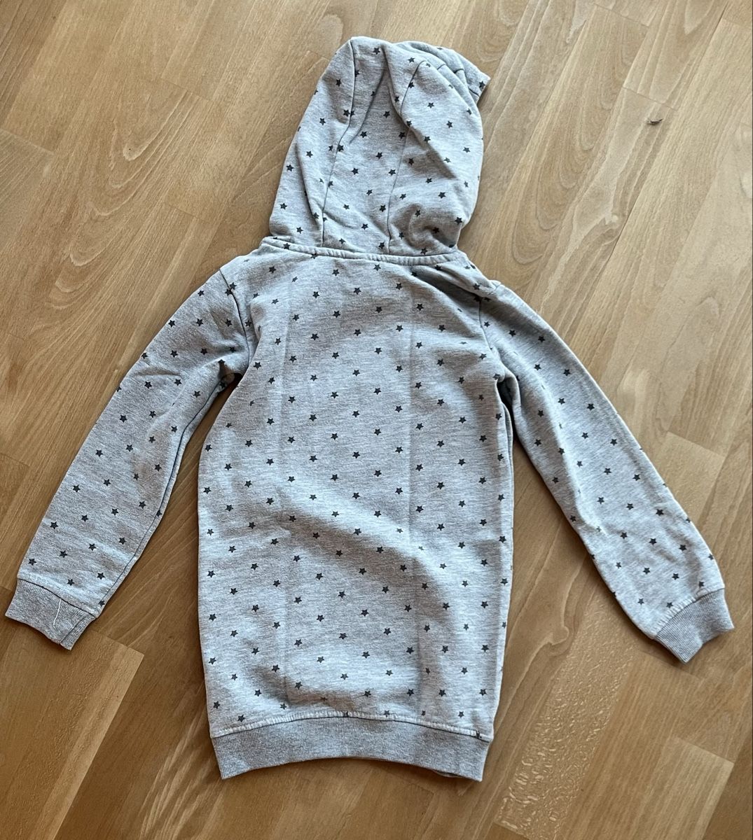 Kleiderpakete & -sets: Kleiderpaket Pulli, Jäckli, Sternen, Reh, ca. Gr. 128/134 – Gebraucht aus Merlischachen von alpeva 9