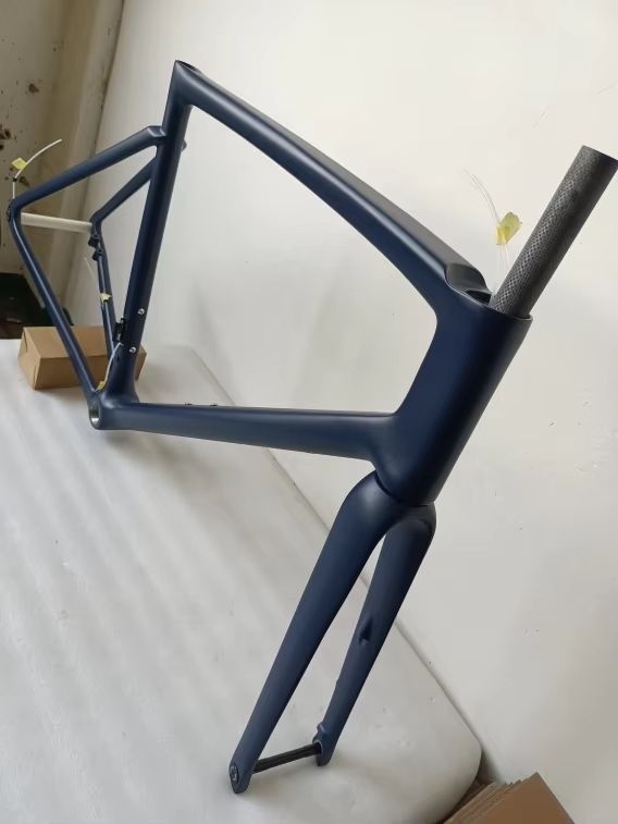 Pezzi di ricambio: Carbon Rennrad Rahmen 580 – Nuovo (secondo la descrizione) da Luzern venduto da DarioS90 5