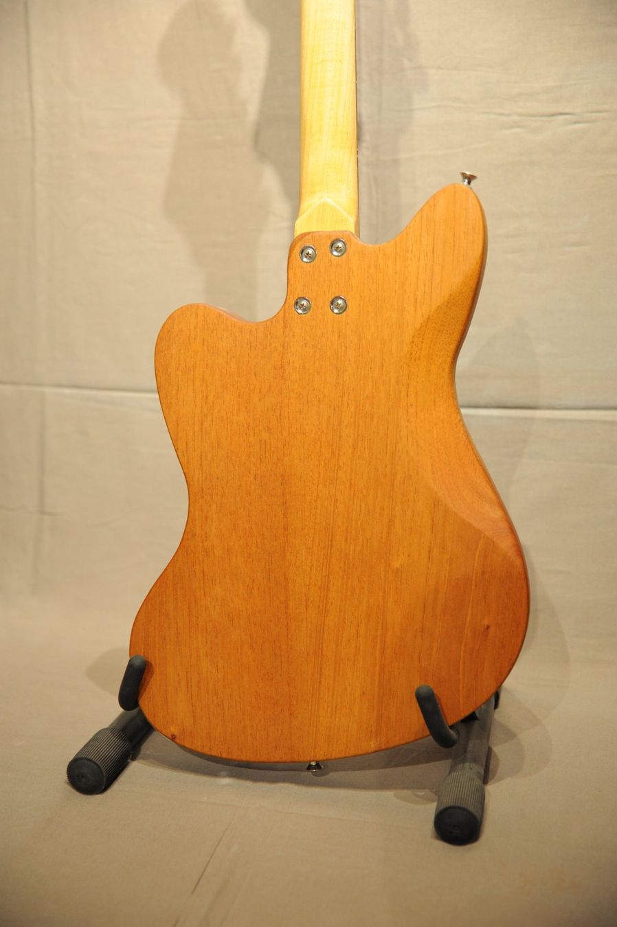 Strumenti musicali: Handgemachte J-Style Gitarre – Usato da Utzenstorf venduto da stoeffu77 2