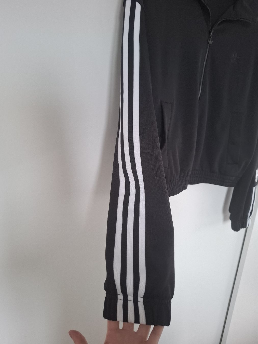 Adidas Jacken: Jaquette Adidas  – Gebraucht aus Posieux von Samanthasti 1