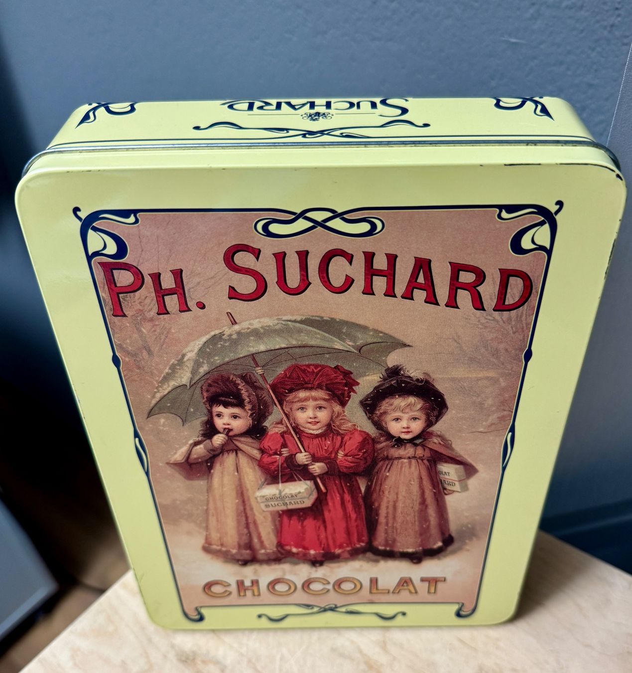 Suchard Sonstige Dekorationen & Accessoires: Ältere Blechdose CACAO SUCHARD Nostalgiedose – Gebraucht aus Rothrist von Luckywinner 1