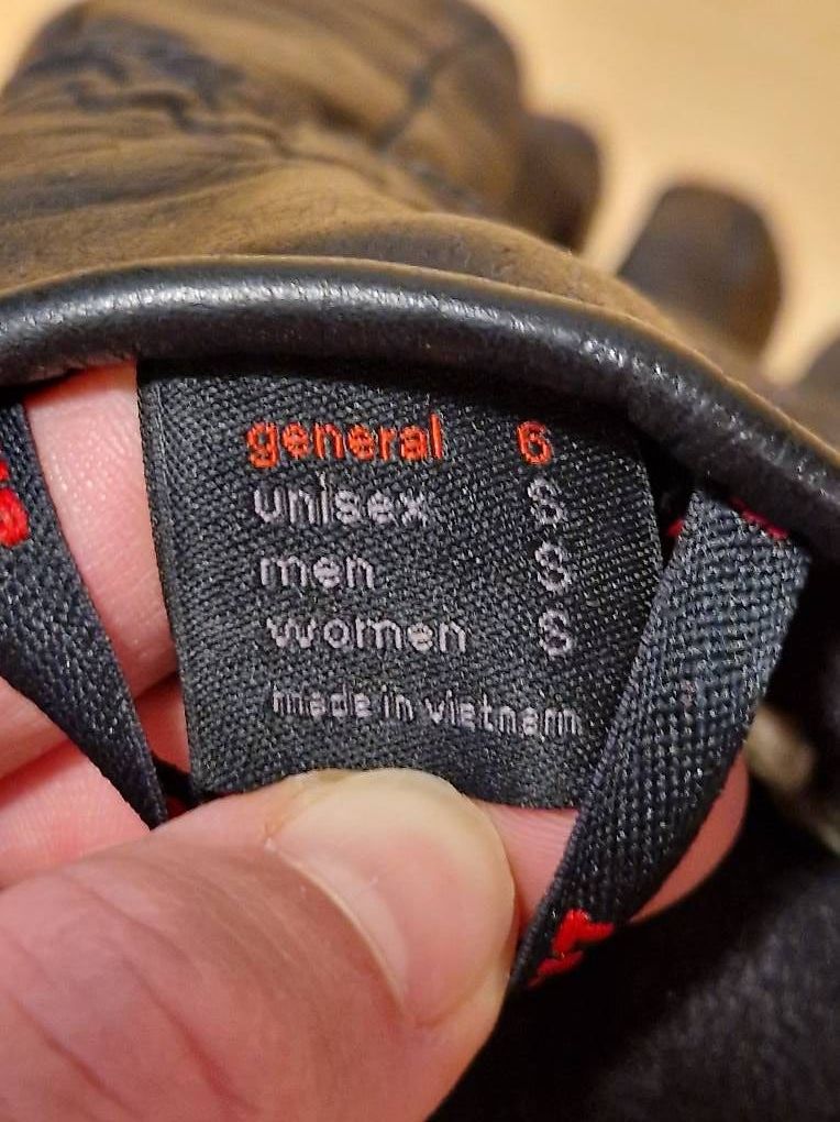 Mammut Gants & mitaines : Mammut Bergsporthandschuhe – D'occasion à Buchs SG par kat_99vv 2