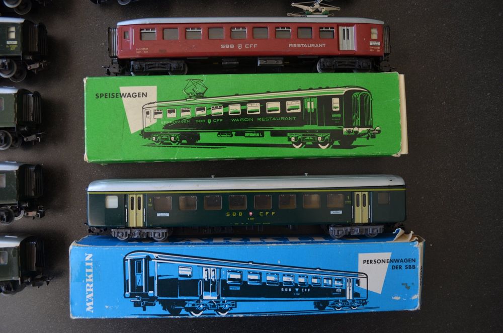 Rare - MÄRKLIN - 352 Speisenwagen aus Blech, der Mitropa rot (Gebraucht