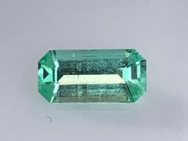 SMARAGD  vivid bläulich/grün octagon  0.60cts  Ural/Sibirien