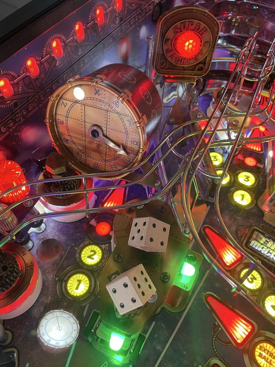 Stern Pinball Flipper: Je vends flipper stern rush LE avec quelque mod – Usato da Les Brenets venduto da serialdrink 7