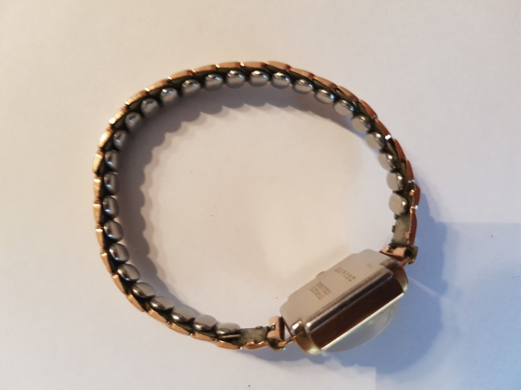 Orologi: Damen Uhr Stainless Seel Back – Difettoso da Pieterlen venduto da Dyui 4