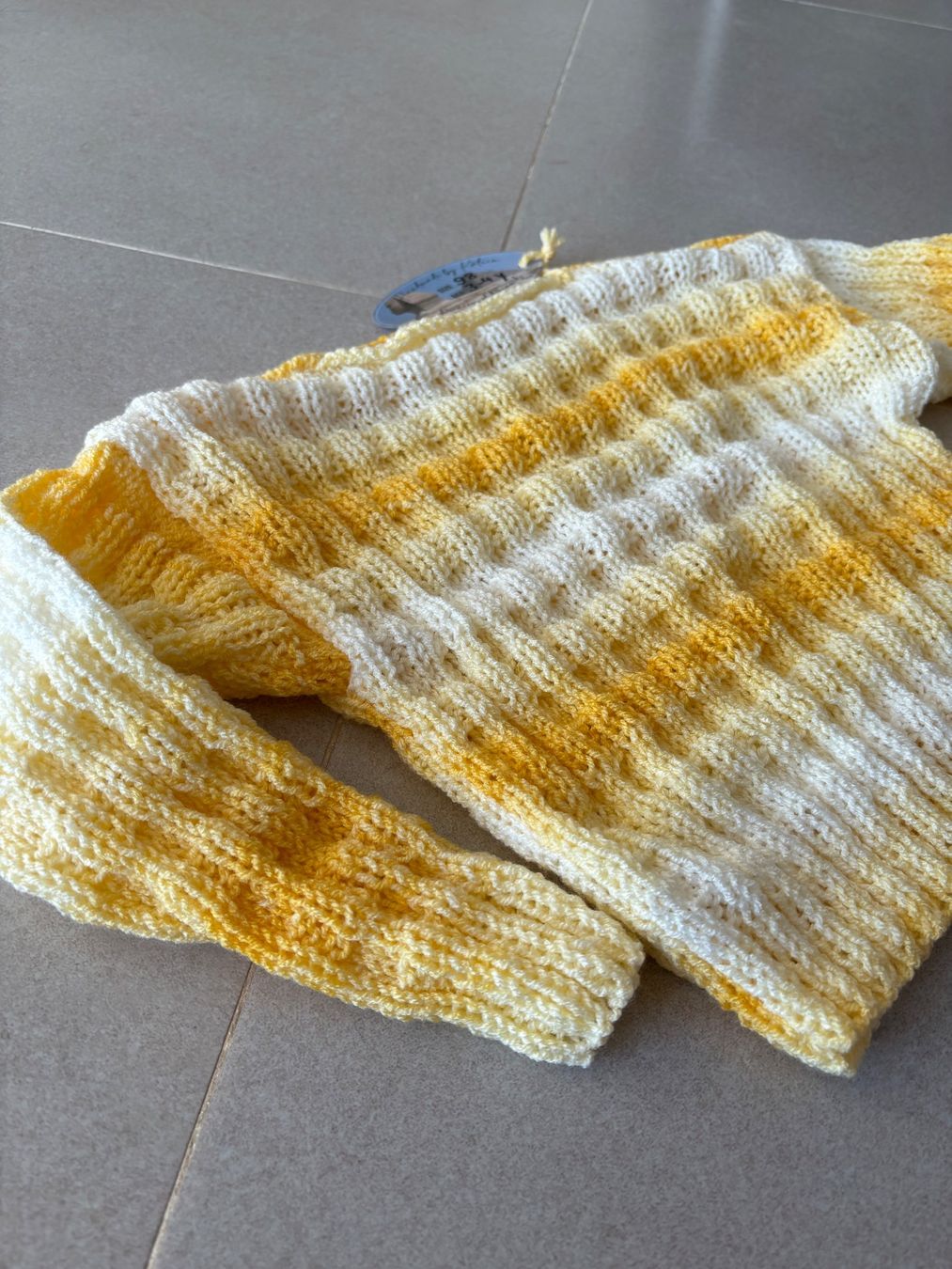 Pullover & Sweatshirts: Kinder Pullover gestreift Grösse 98 Handarbeit gelb – Neu und originalverpackt aus Basel von Tierschutz-Flohmi 1
