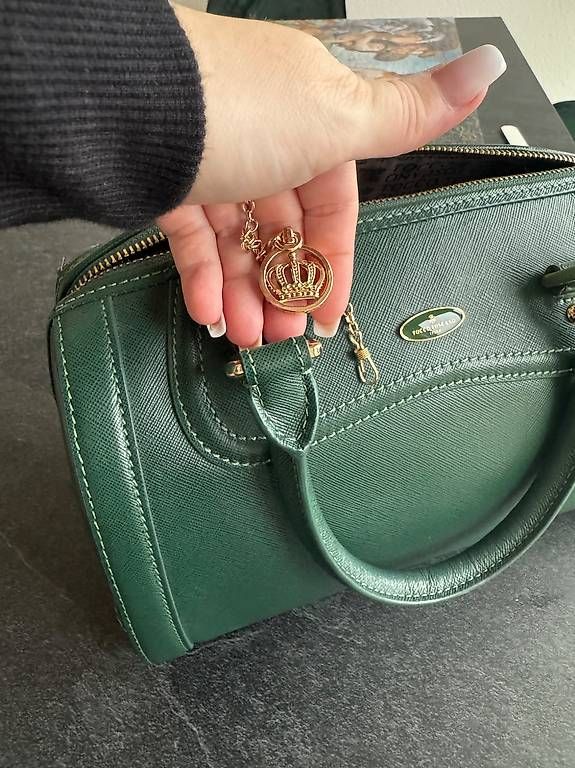Borse da donna: Tocco Toscano Tasche grün – Usato da Pfäffikon SZ venduto da Melanie335 3