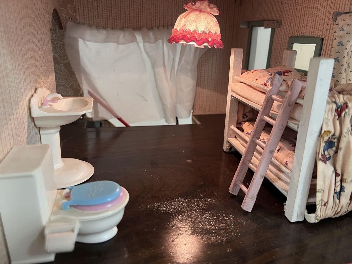 Case e mobili per bambole: Retro Puppenhaus mit Beleuchtung, Transformator, Top! – Usato da Winterthur venduto da schenker02 3