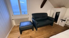 Sofa 2-Sitzer + Hocker