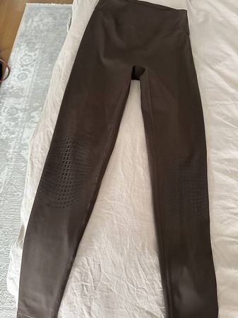 Skims x Nike Leggings Sport braun Damen